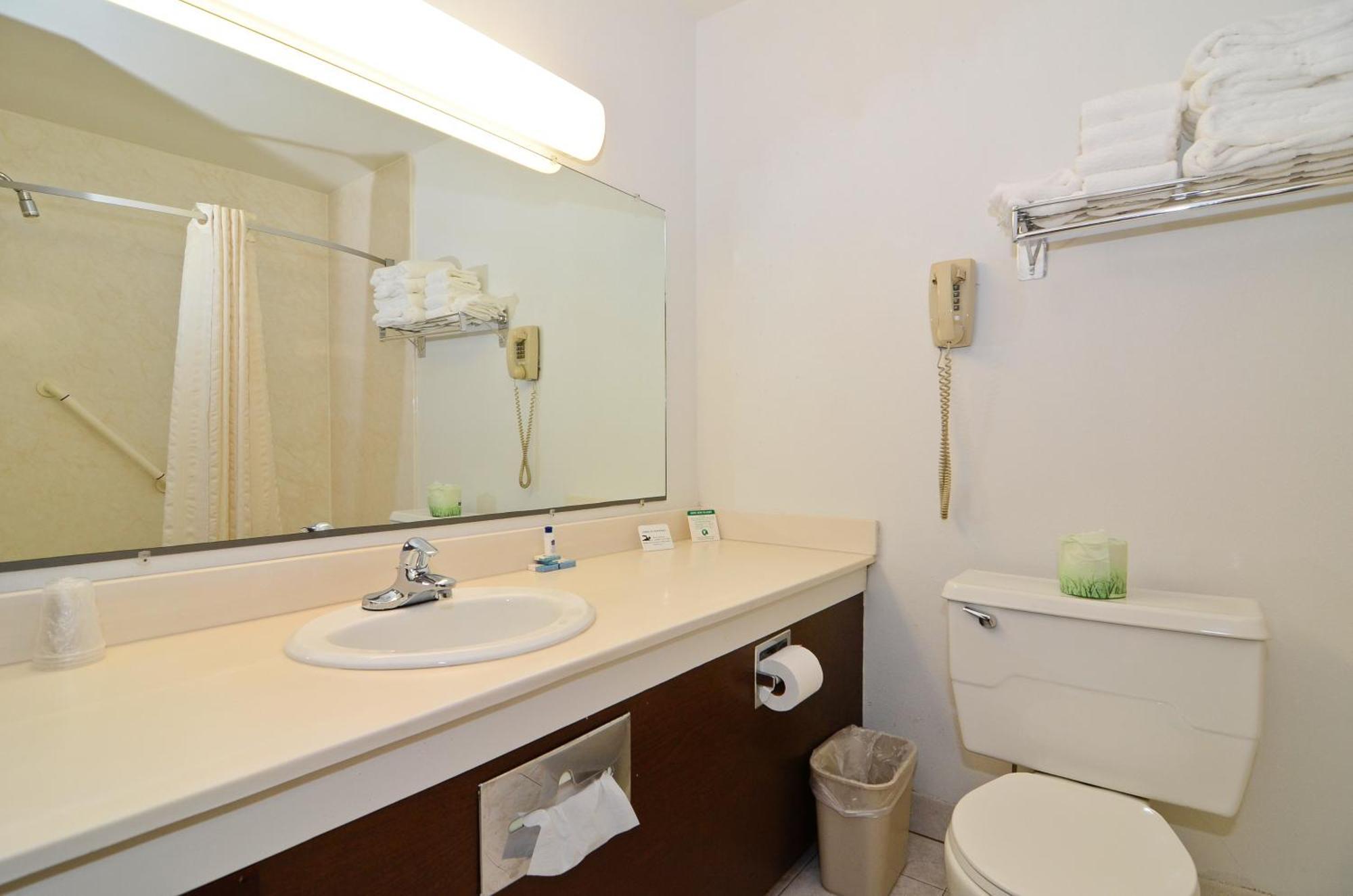 Americas Best Value Inn Iola Zimmer foto