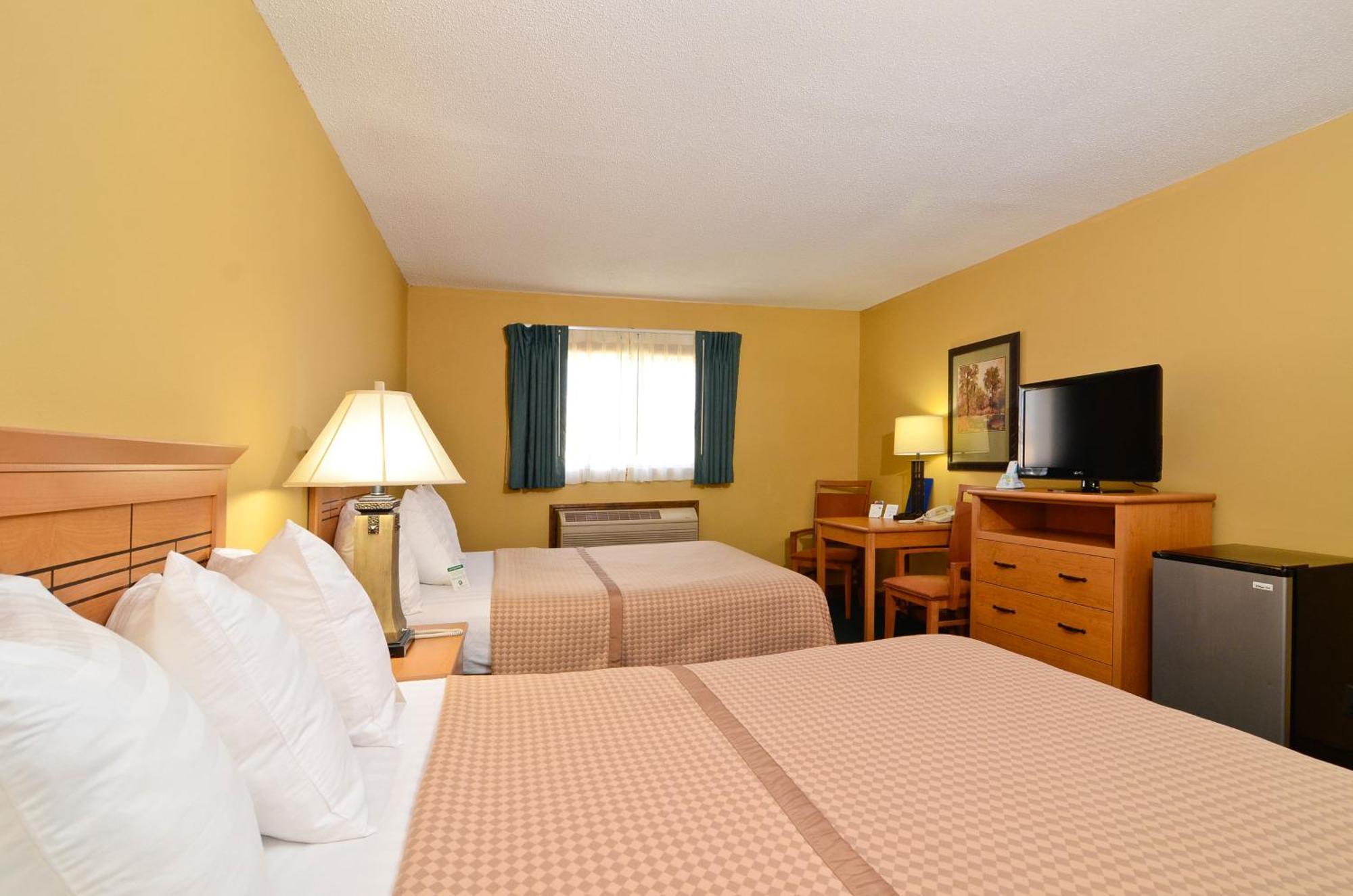 Americas Best Value Inn Iola Exterior foto