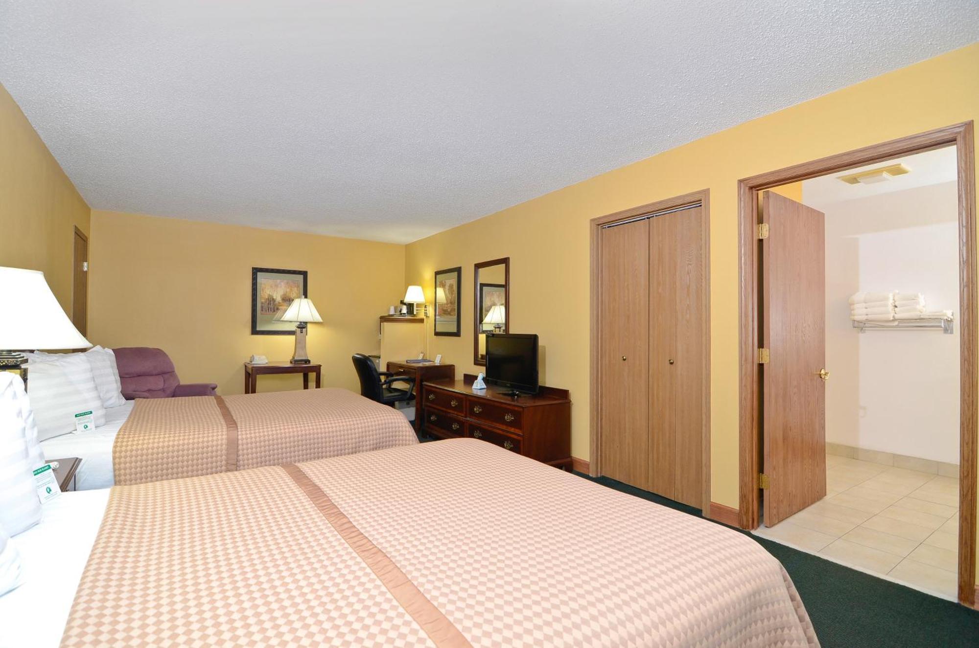 Americas Best Value Inn Iola Exterior foto