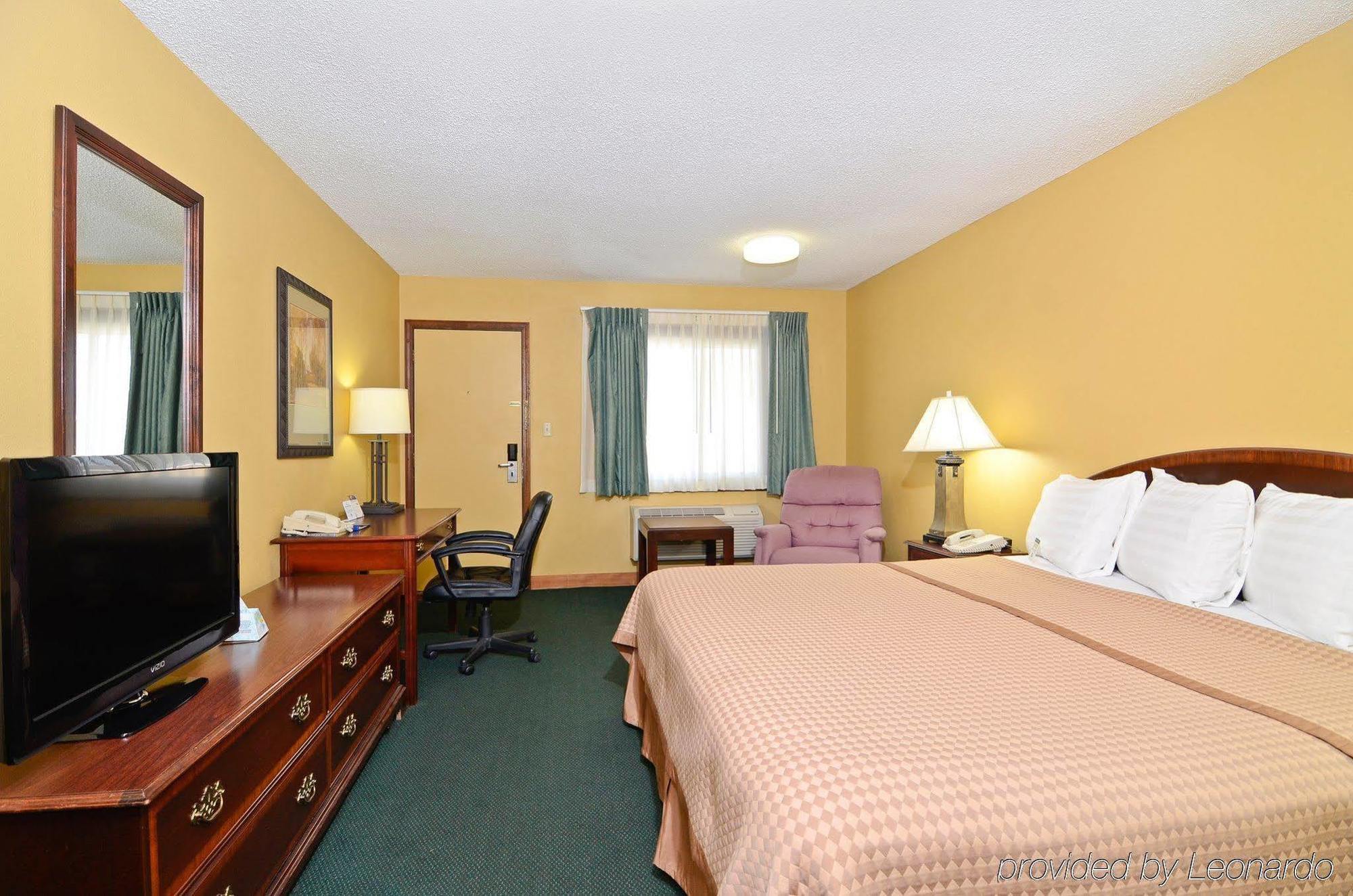 Americas Best Value Inn Iola Exterior foto